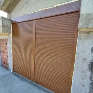 Roletne i komarnici na prozorima, Podgorica i Crna Gora